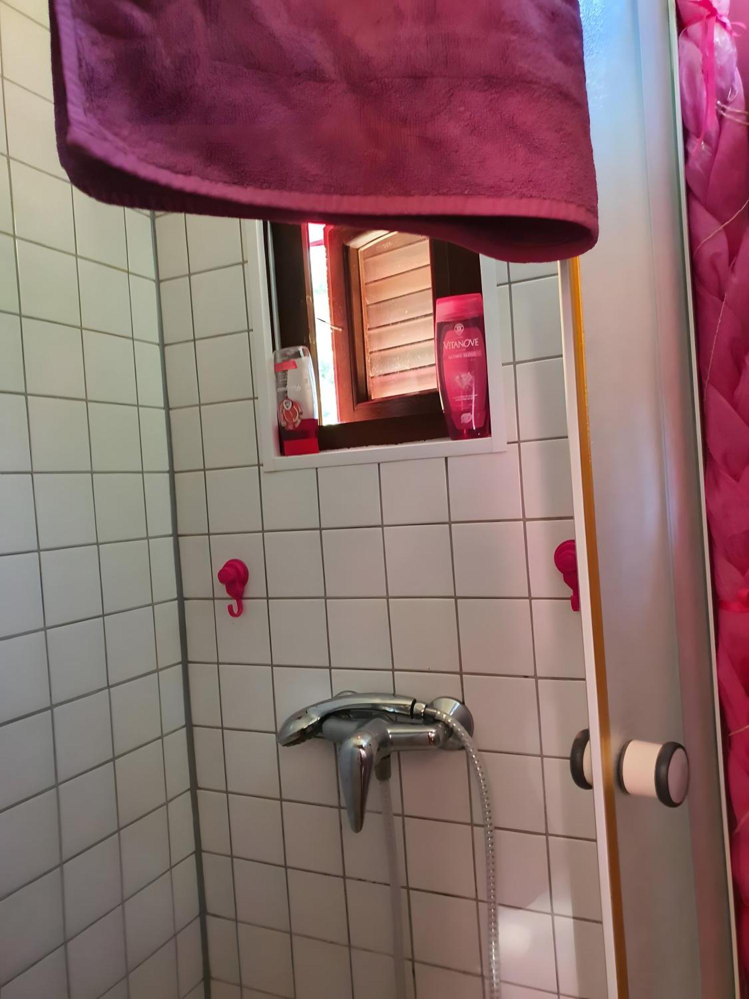 Hotel La Roulotte D'Alany Grayan-et-l'Hopital Zewnętrze zdjęcie