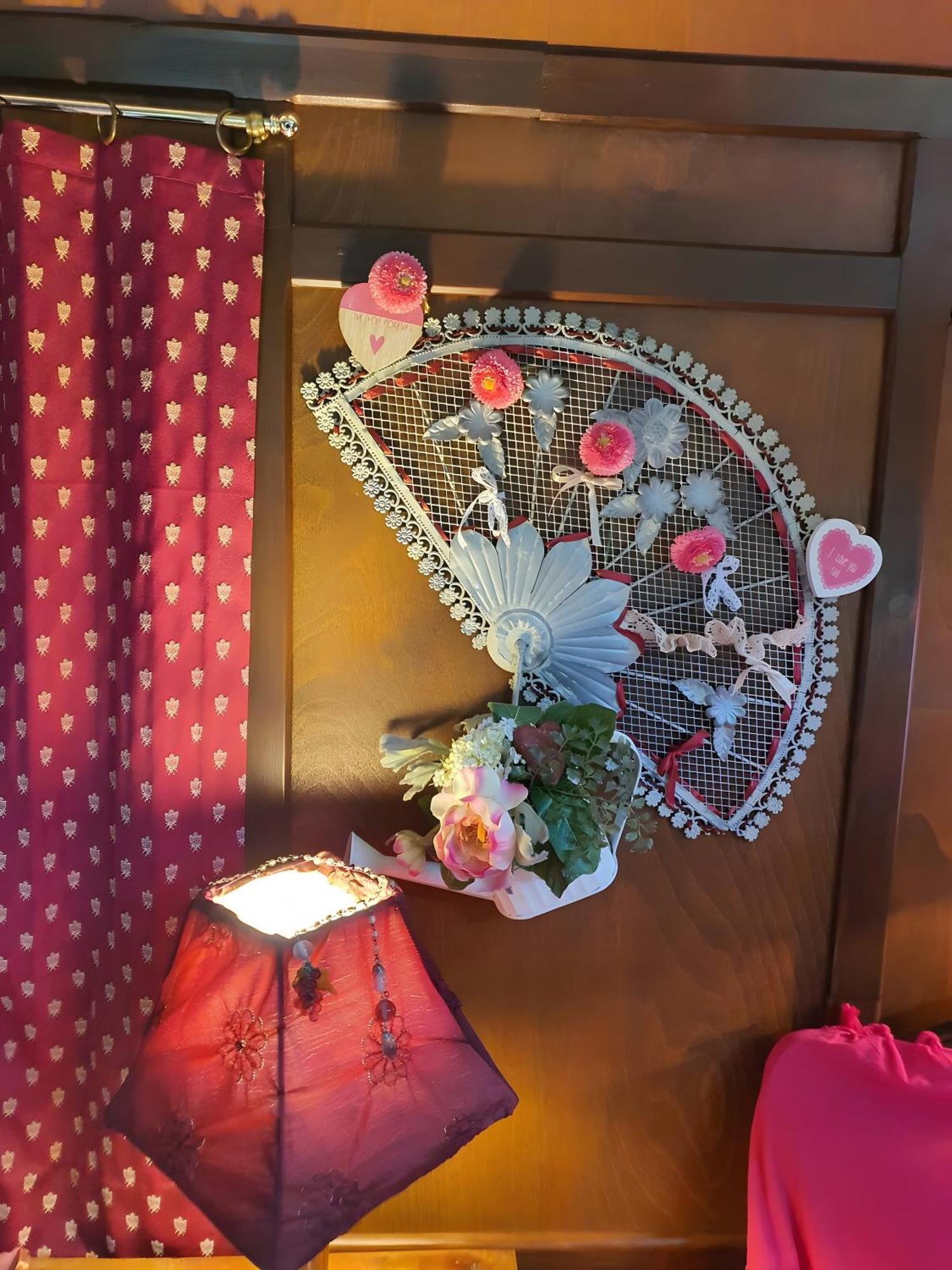 Hotel La Roulotte D'Alany Grayan-et-l'Hopital Zewnętrze zdjęcie